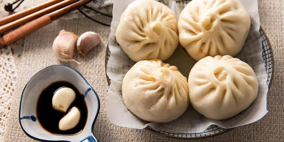 Chinese Steamed Buns With Dipping Sauce